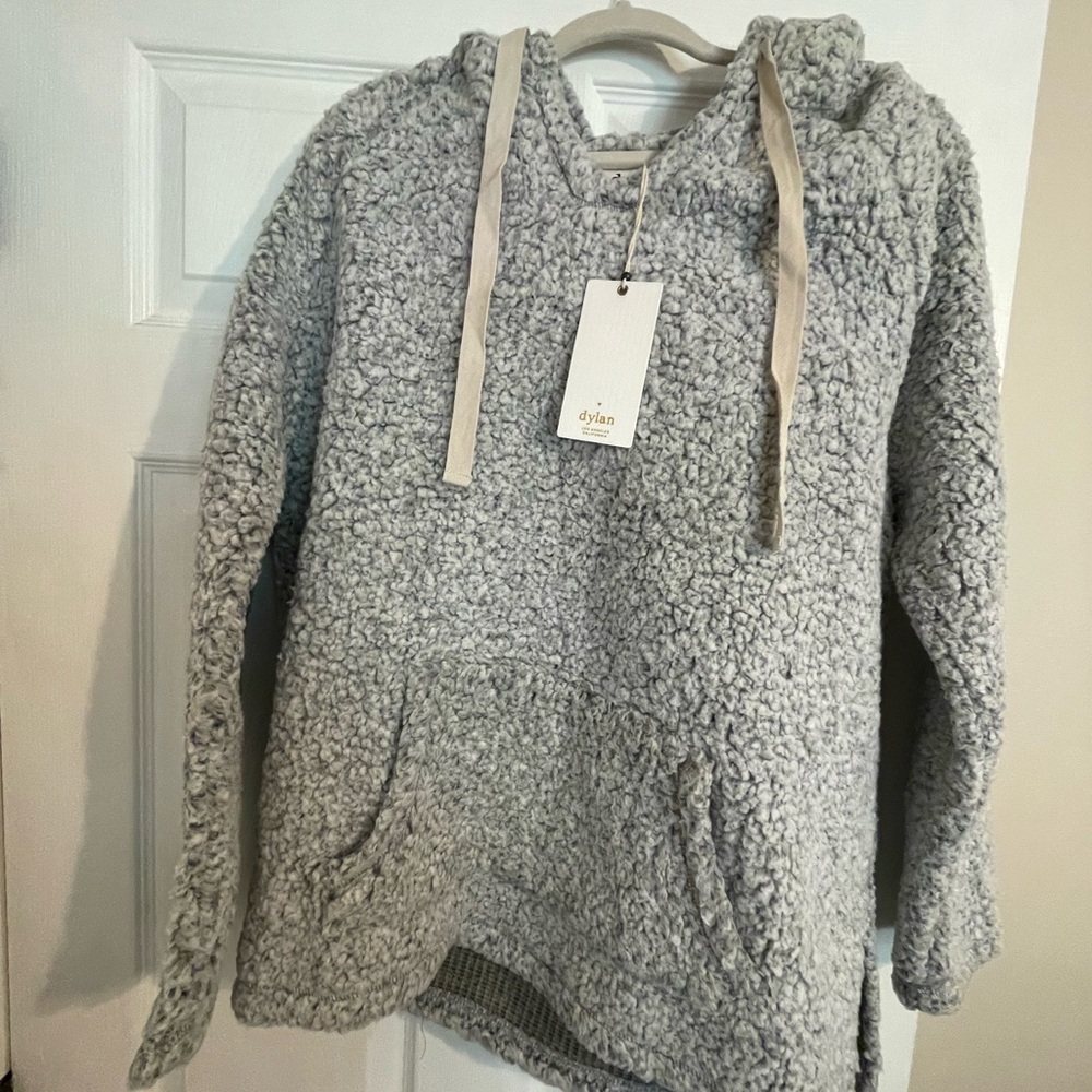 Dylan Sharpa Hoodie. Light grey. Never worn